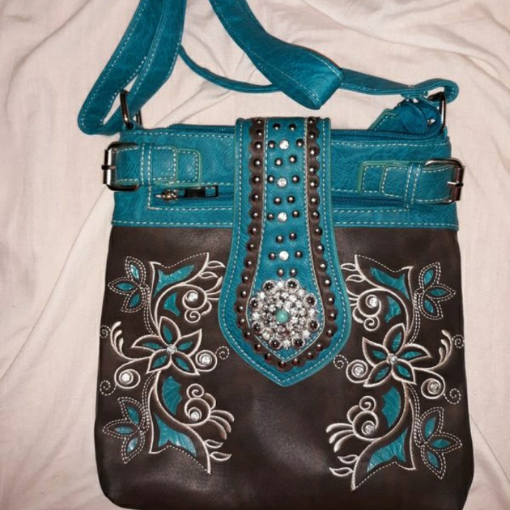 NWB ..crossbody or regular purse